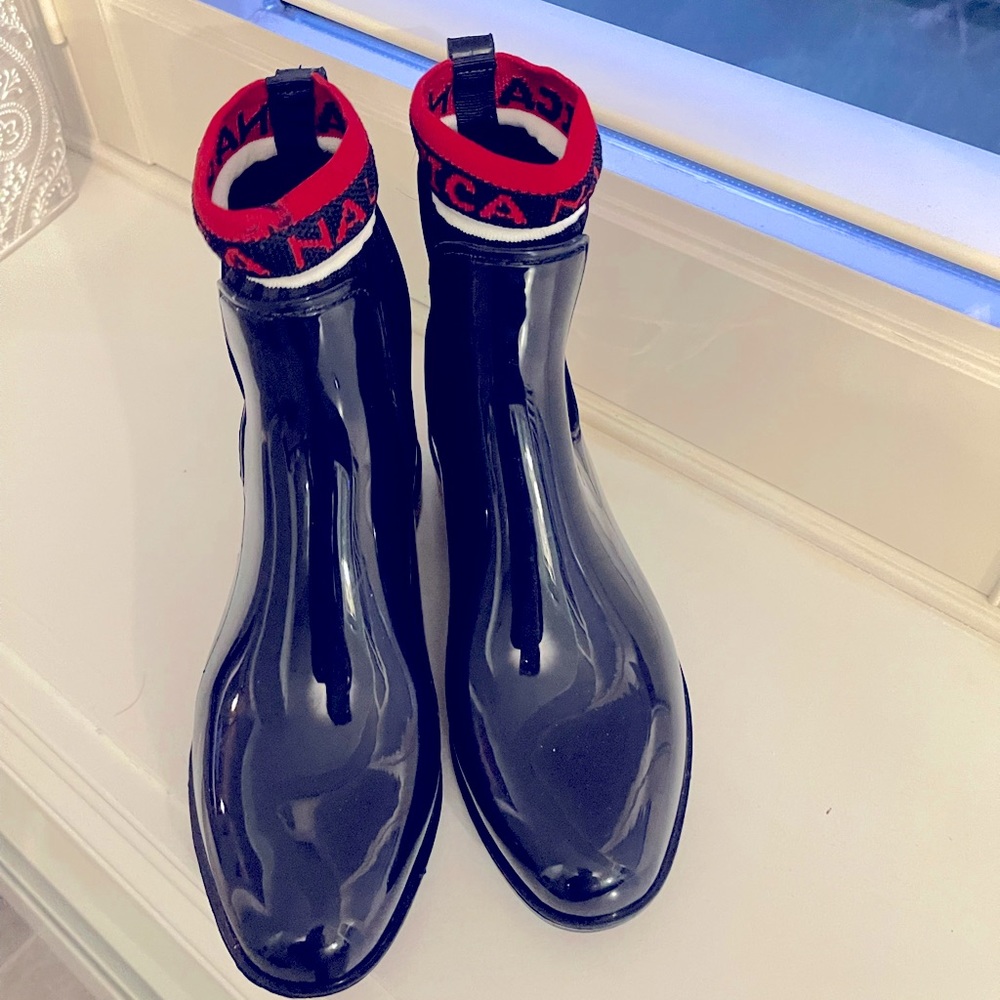 Nautica short rain boots SIZE 7